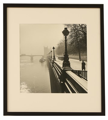 Lot 189 - Wolfgang Suschitzky (Austrian-British 1912-2016)