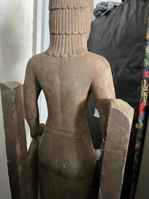 Lot 288 - A pre-Khmer carved sandstone figure of Vishnu