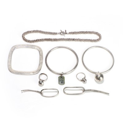 Lot 298 - A group of mostly silver jewellery