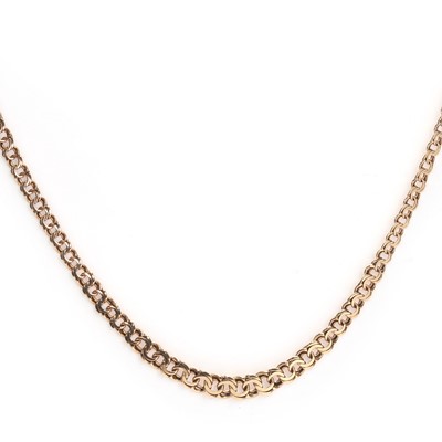 Lot 352 - A double curb link necklace
