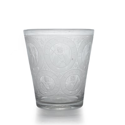 Lot 22 - An engraved 'Apostles'-type beaker