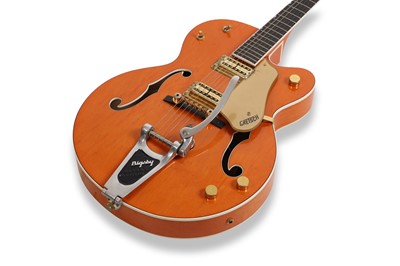 Lot 32 - A 1995 Gretsch 6120 -60 'Country Gentleman' electric guitar