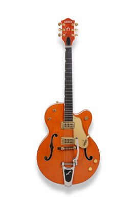 Lot 32 - A 1995 Gretsch 6120 -60 'Country Gentleman' electric guitar
