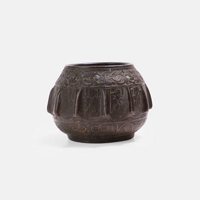 Lot 62 - A Qajar bronze medicinal mortar