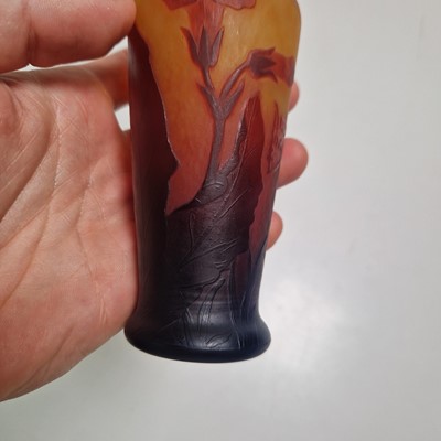 Lot 80 - A Daum cameo glass vase