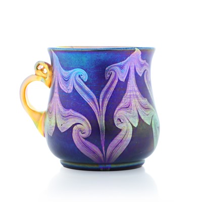 Lot 68 - A Loetz 'Phaenomen' glass mug