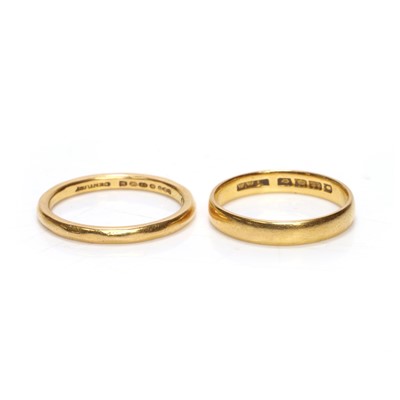 Lot 196 - Two 22ct gold wedding bands