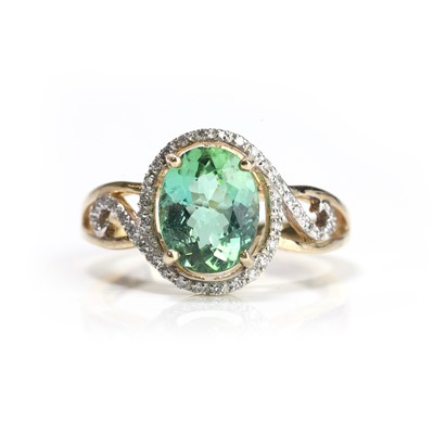 Lot 71 - A green tourmaline and diamond ring