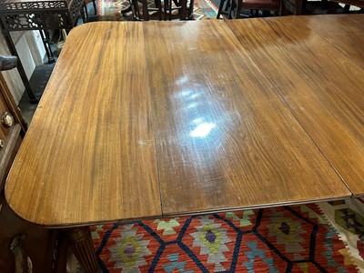 Lot 93 - A George IV 'imperial' action extending mahogany dining table