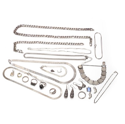 Lot 315 - A quantity of silver jewellery
