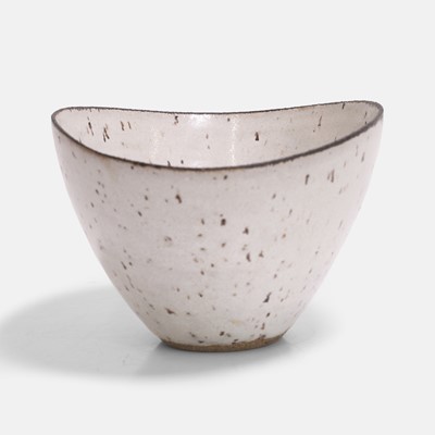 Lot 265 - Dame Lucie Rie (Austrian, 1902-1995)