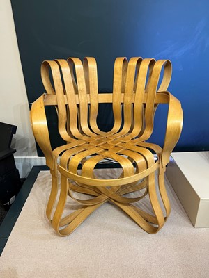 Lot 214 - Frank Gehry (Canadian-American, 1929-2025) for Knoll