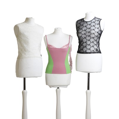 Lot 563 - 1990s
