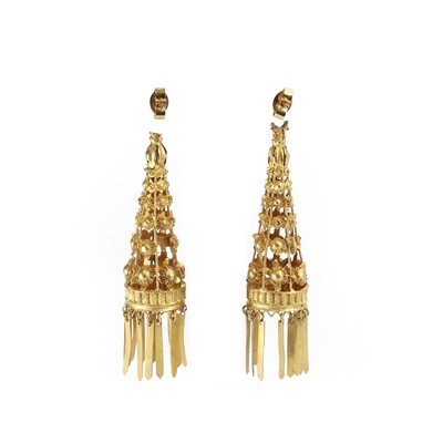 Lot 1 - A pair of Regency gold drop earrings