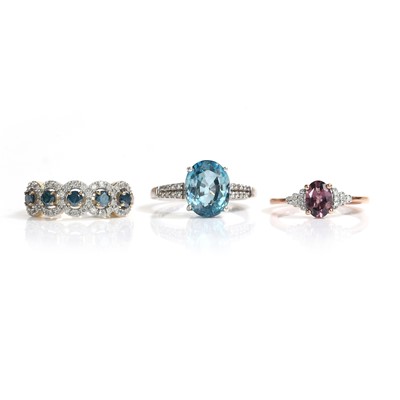 Lot 285 - A group of three 9ct gold gemstone set rings
