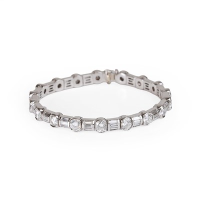 Lot 195 - A diamond line bracelet