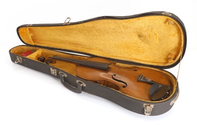 Lot 351 - A cased maple wood violin