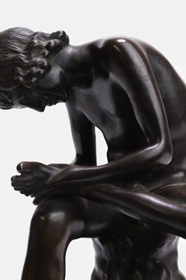 Lot 48 - A patinated bronze figure of the Spinario