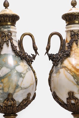 Lot 51 - A pair of Louis XVI-style marble urns