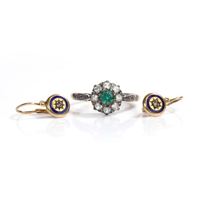 Lot 281 - A green paste cluster ring and a pair of drop earrings