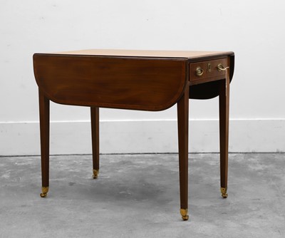 Lot 501 - A George III mahogany Pembroke table