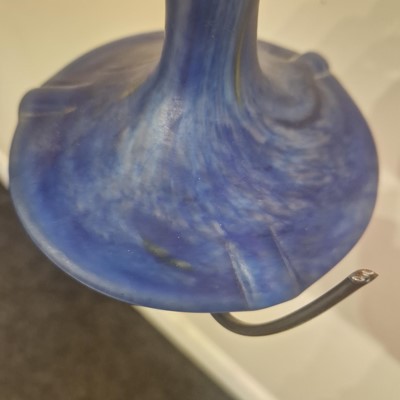 Lot 112 - A Le Verre Français glass lamp