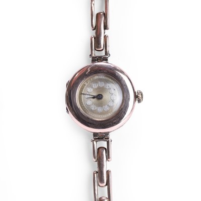 Lot 420 - A ladies' 9ct gold Rolex mechanical bracelet watch