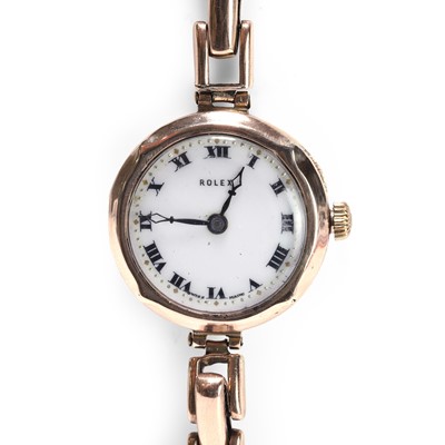 Lot 421 - A 9ct gold ladies' Rolex mechanical bracelet watch