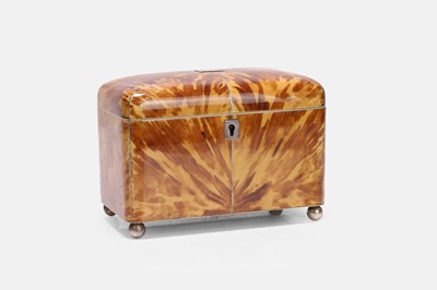 Lot 539 - A blonde tortoiseshell tea caddy
