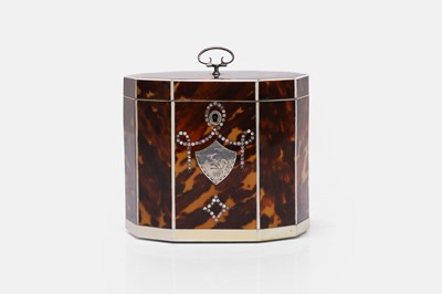 Lot 543 - A George III decagonal tortoiseshell tea caddy
