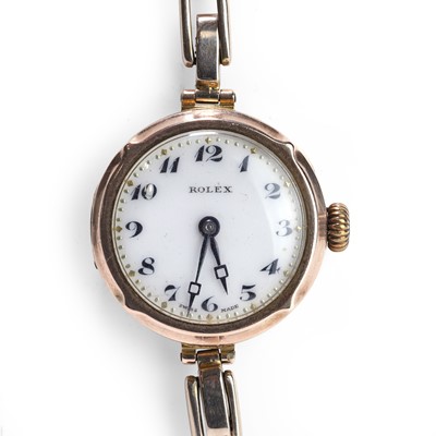 Lot 427 - A 9ct gold ladies' Rolex mechanical bracelet watch