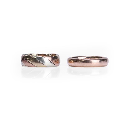Lot 205 - Two 9ct gold wedding rings