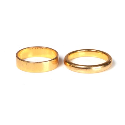 Lot 225 - Two 22ct gold wedding rings