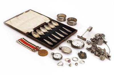 Lot 4 - A collection of silver