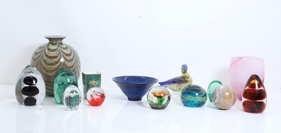 Lot 154 - A collection of contemporary glass paperweights