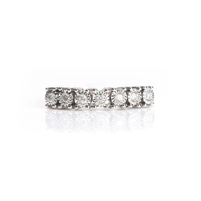 Lot 174 - A 9ct gold diamond five stone ring