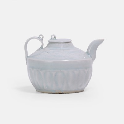 Lot 7 - A Chinese Hutian ware qingbai-glazed teapot and cover