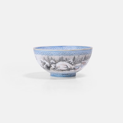 Lot 121 - A Chinese qianjiang-enamelled eggshell bowl