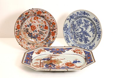 Lot 68 - A Japanese Imari porcelain serving dish