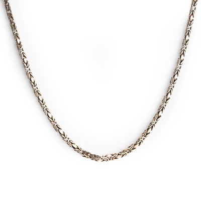 Lot 339 - A 9ct gold Byzantine link chain