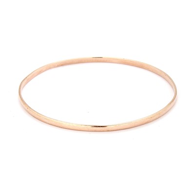 Lot 281 - A plain bangle