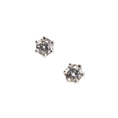 Lot 159 - A pair of white gold diamond stud earrings