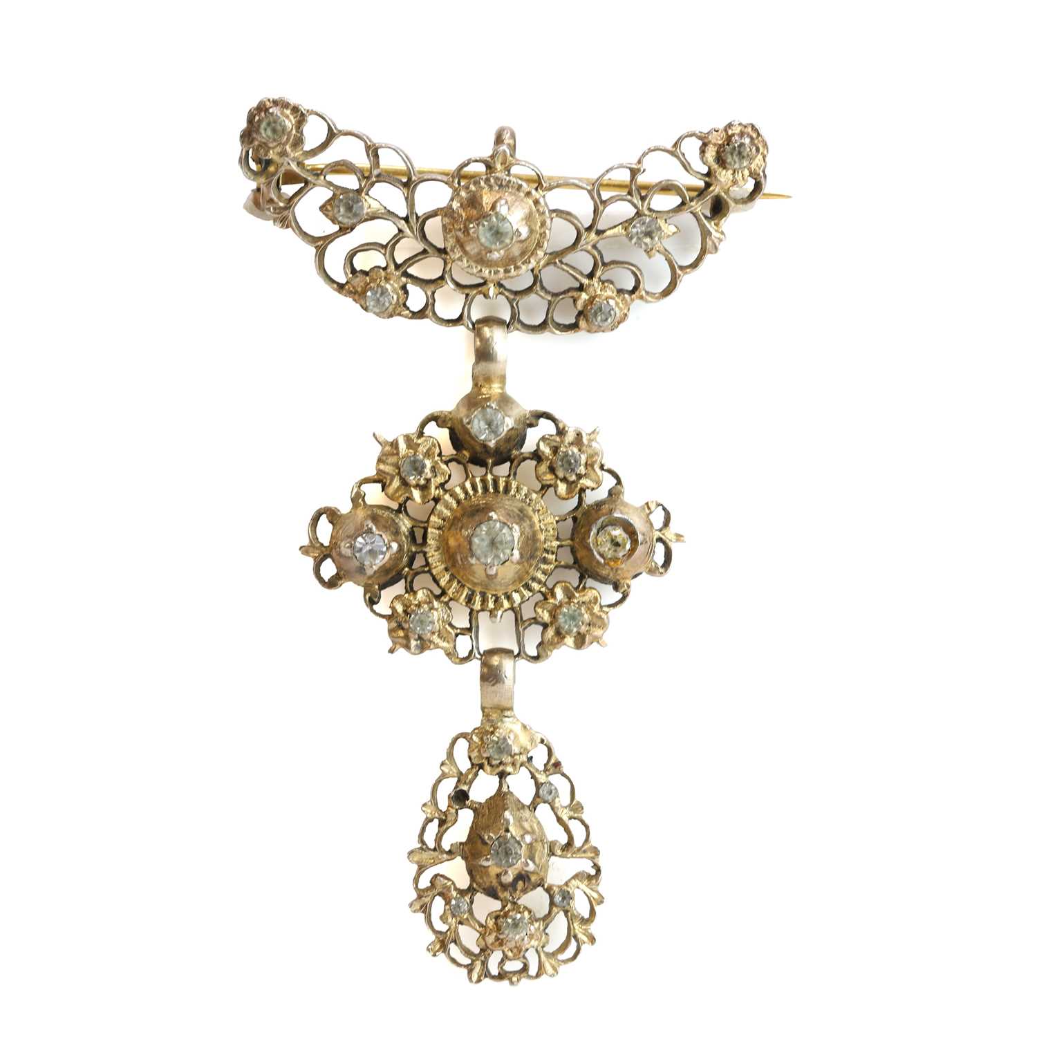 Lot 52 - A continental silver gilt paste set brooch
