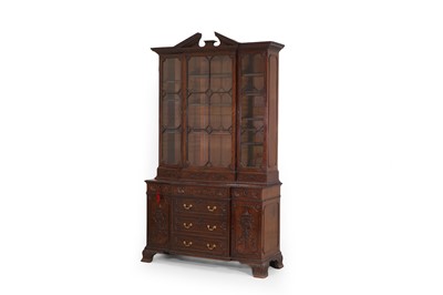 Lot 61 - A George III-style mahogany bookcase