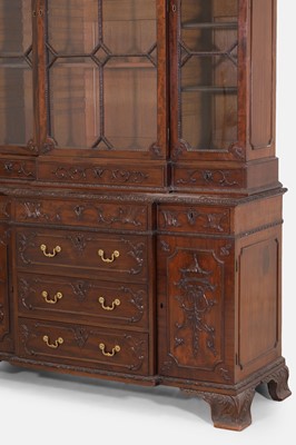 Lot 61 - A George III-style mahogany bookcase