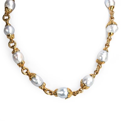 Lot 207 - Elizabeth Gage