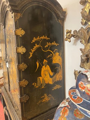 Lot 1 - A Queen Anne black-and-gilt japanned cabinet-on-stand