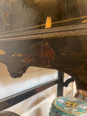 Lot 1 - A Queen Anne black-and-gilt japanned cabinet-on-stand