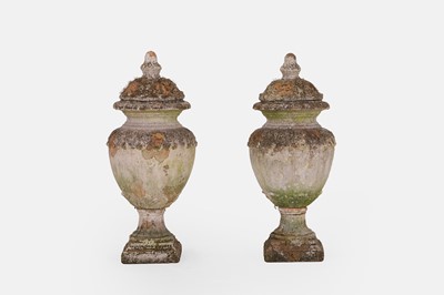 Lot 662 - A pair of terracotta garden urns