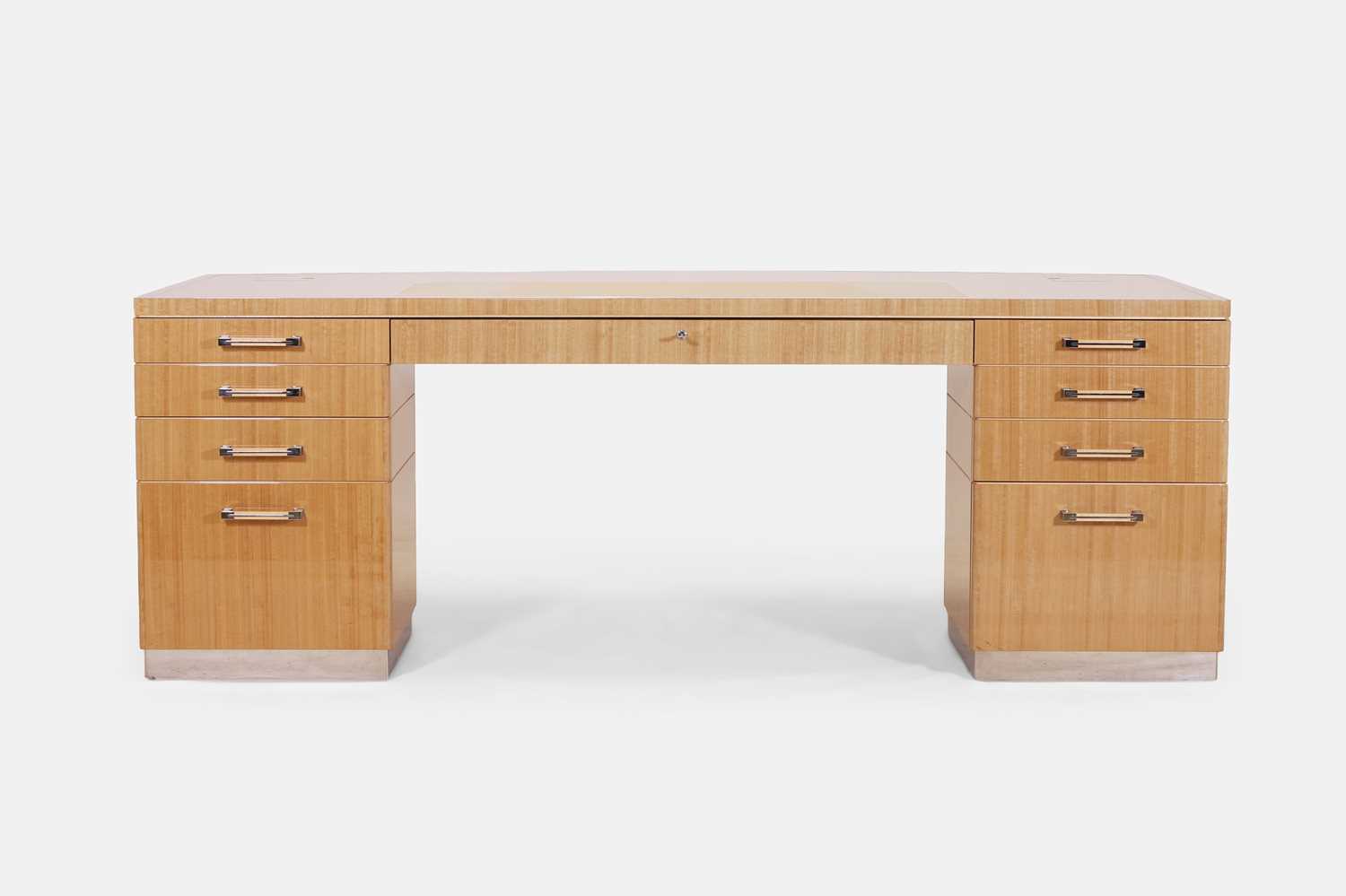 Lot 420 - A David Linley 'Odyssey' pedestal desk